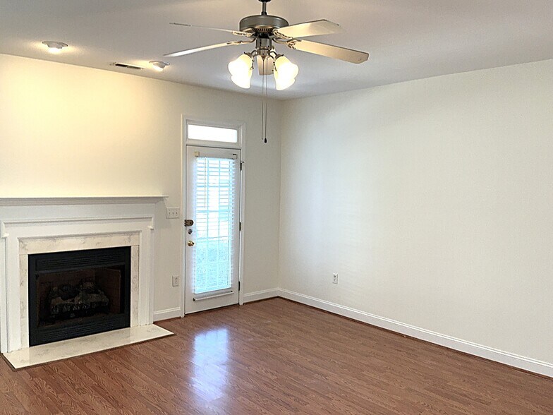 Building Photo - 4412 Sages Ave