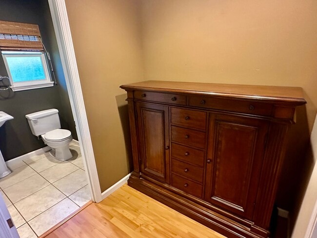 Building Photo - Spacious Home Close to Beaches, Shopping and More in South Maui!