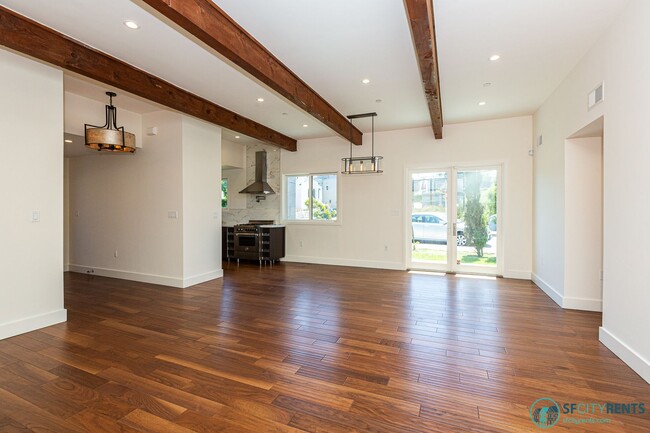 Building Photo - Miraloma: Remodeled & Detached Single Fami...