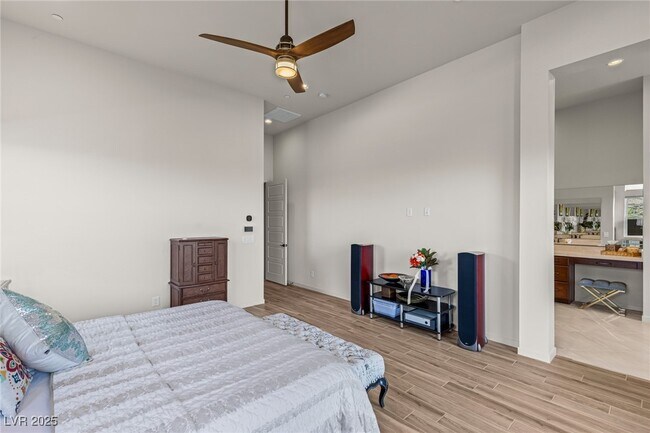 Building Photo - 5192 Rock Daisy Dr