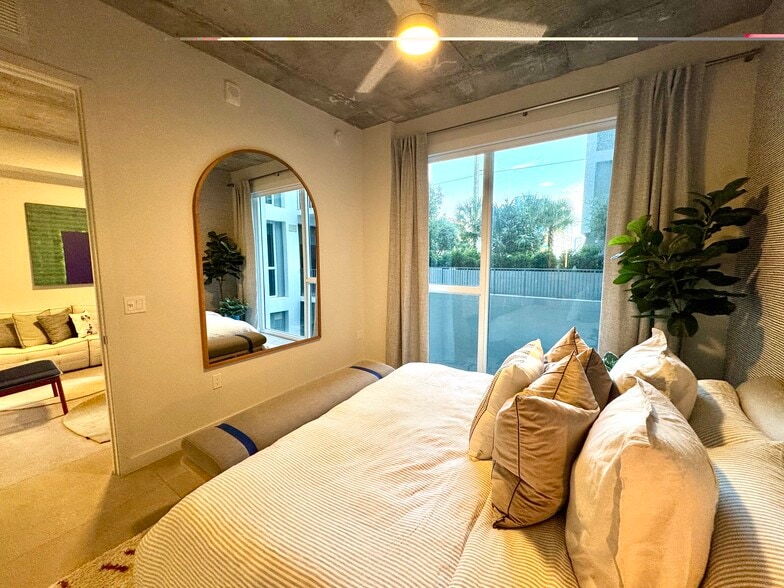 Building Photo - 1941 NW 3rd Ave