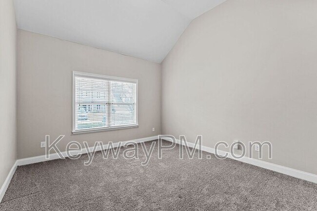 Building Photo - 716 Herrington Dr