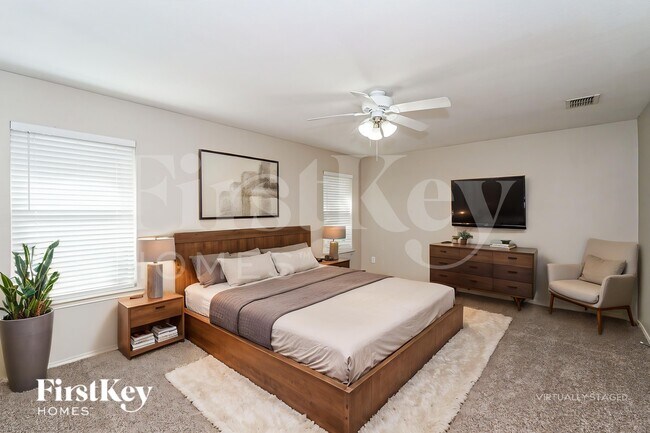 Building Photo - 12640 Shady Cedar Dr