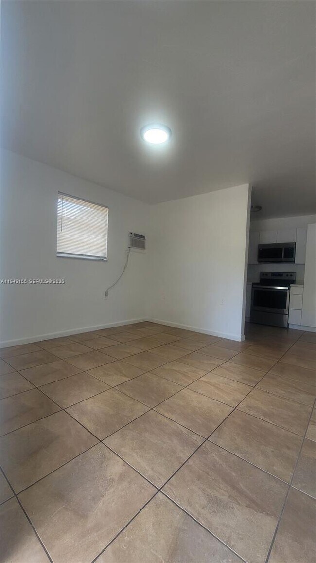 Building Photo - 567 NW 90th St