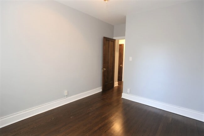 Building Photo - 5306 N Ashland Ave