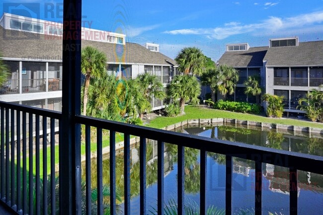 Building Photo - 251 Fenwick Dr