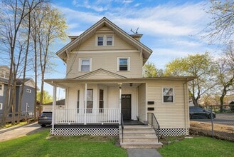 Building Photo - 460 Orchard St