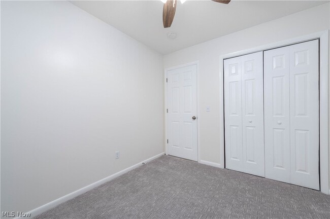 Building Photo - 3844 Edgewater Dr