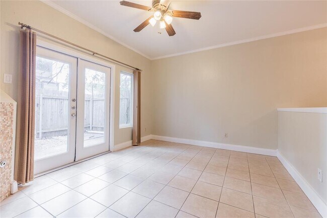 Building Photo - 1411 Gracy Farms Ln