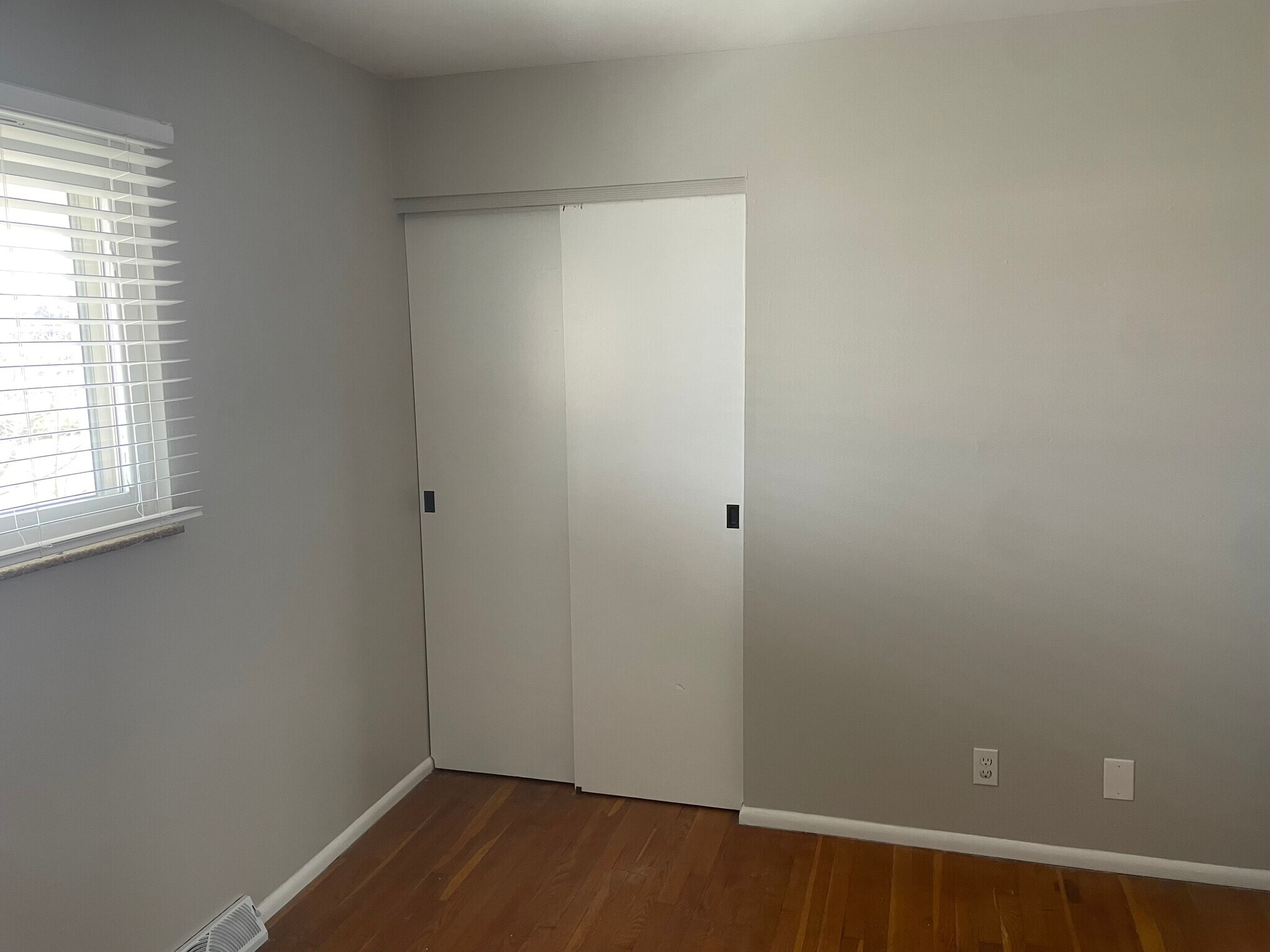 Closet - 36 S Norwich Rd