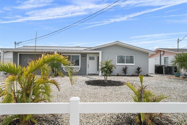 Building Photo - 13704 Veronica Dr