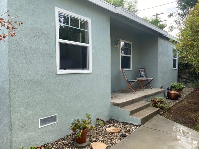 Primary Photo - 2825 Moss Ave