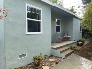 Building Photo - 2825 Moss Ave