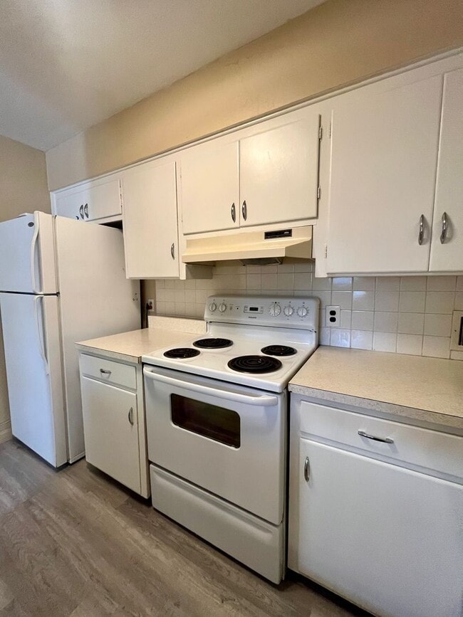 Building Photo - Charming 3-Bedroom Home with Spacious Layo...
