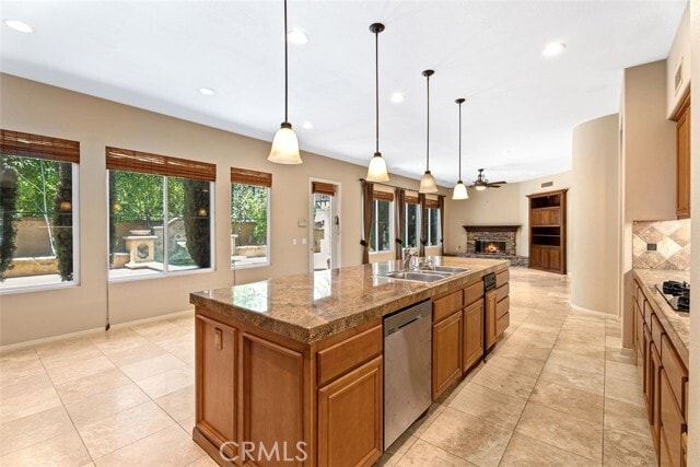 Building Photo - 9 Garnet