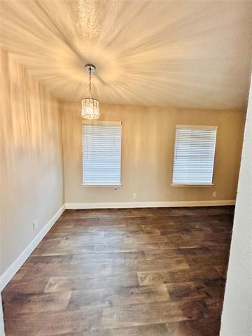 Building Photo - 2211 S Vernon Ave