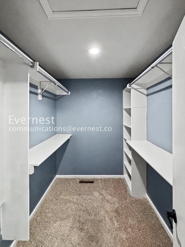 Building Photo - Comfort Meets Community in Centennial with 2 Car Garage / 3 beds & 3 baths / Available Now!