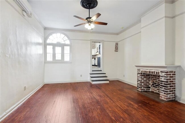 Building Photo - 710 Orleans St