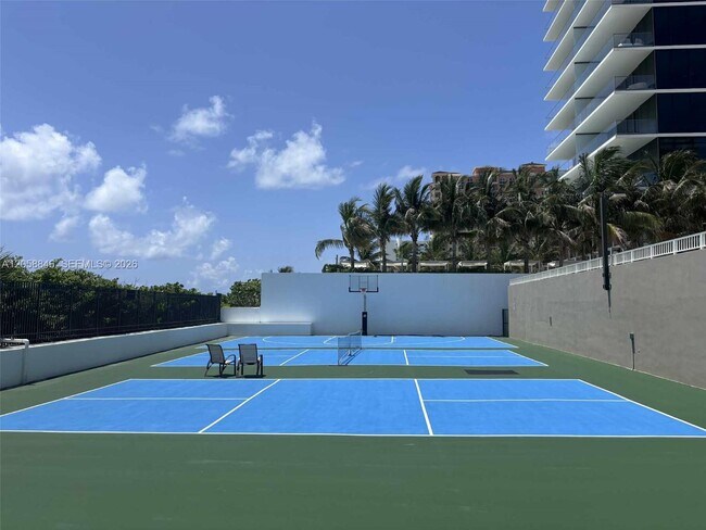Building Photo - 1980 S Ocean Dr