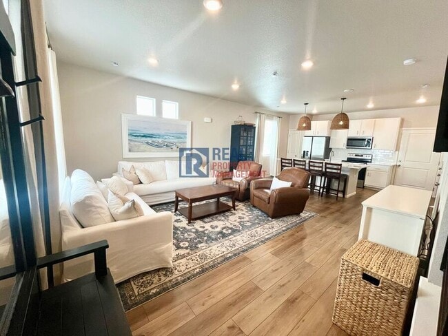 Primary Photo - 9274 Tungsten Hts