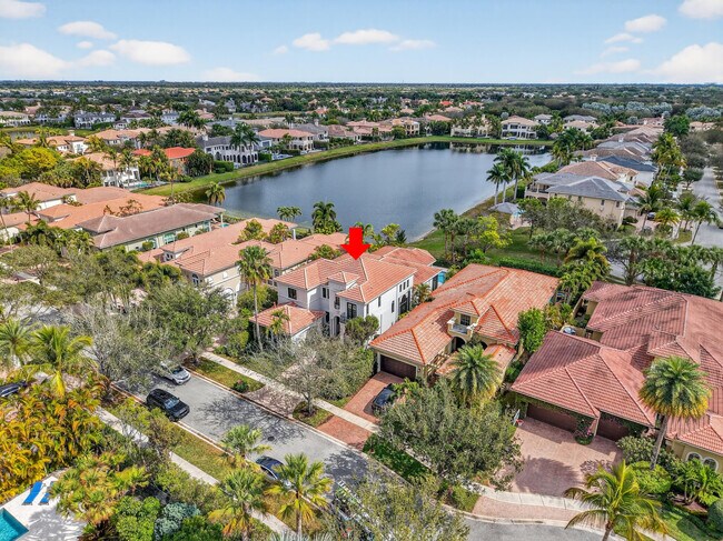 Building Photo - 17921 Villa Club Way
