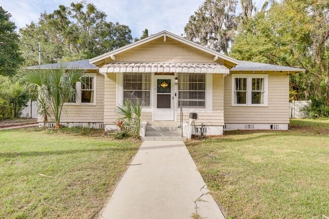 Primary Photo - 6932 Oakwood St