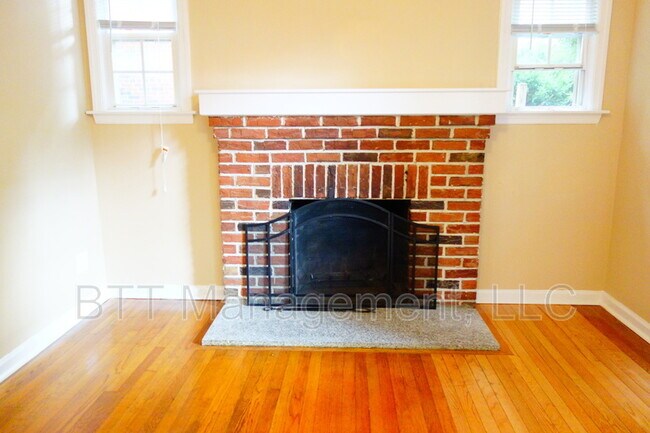 Building Photo - 8007 Garland Ave