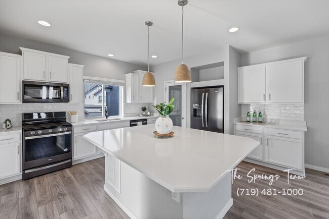 Building Photo - MODEL-PERFECT BANNING LEWIS RANCH HOME WIT...