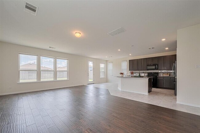 Building Photo - 25327 Cheshire Knoll St
