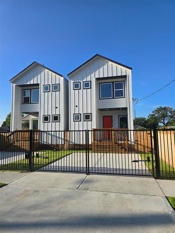 Building Photo - 3210 Retta St