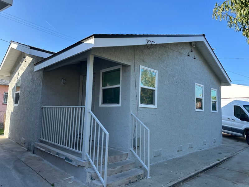 Building Photo - 241 W 89th St