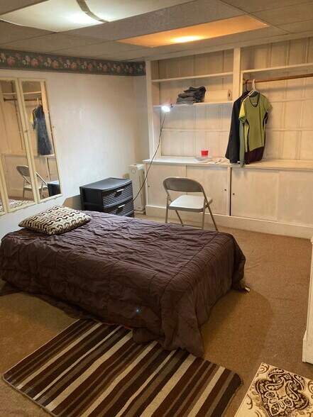 Twin bed/multipurpose clothing unit - 764 Lenore Ln