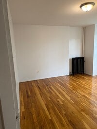 Building Photo - 312 Woodworth Ave