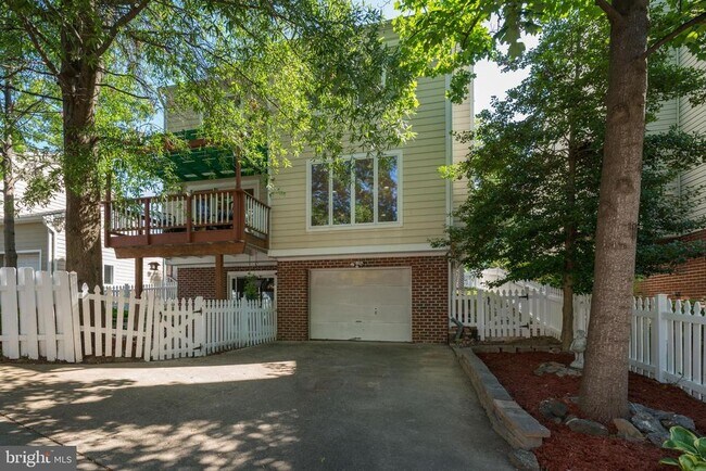 Building Photo - 4710 Old Dominion Dr