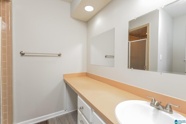 Building Photo - 1729 Timbercrest Cir