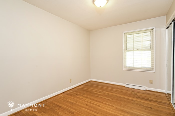 Building Photo - 310 Anchor Dr