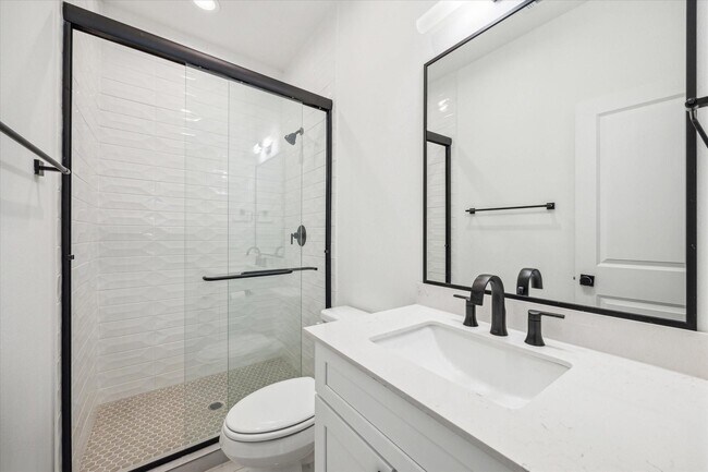 Building Photo - 1717 W 23rd St
