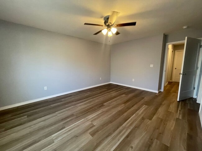 Building Photo - Nightly Rental - Alternative - New Never Occupied - Brand New 2 bedroom 2 bath Duplex in Kimberli...