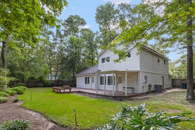Building Photo - 10 Glorybower Ct