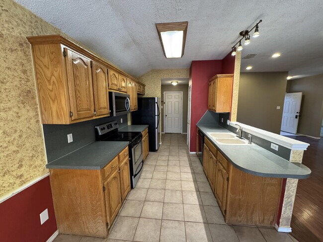 Building Photo - 6415 13th St