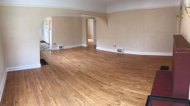 Building Photo - Ranch House for Rent