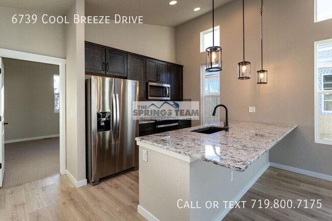 Building Photo - 6739 Cool Breeze Dr