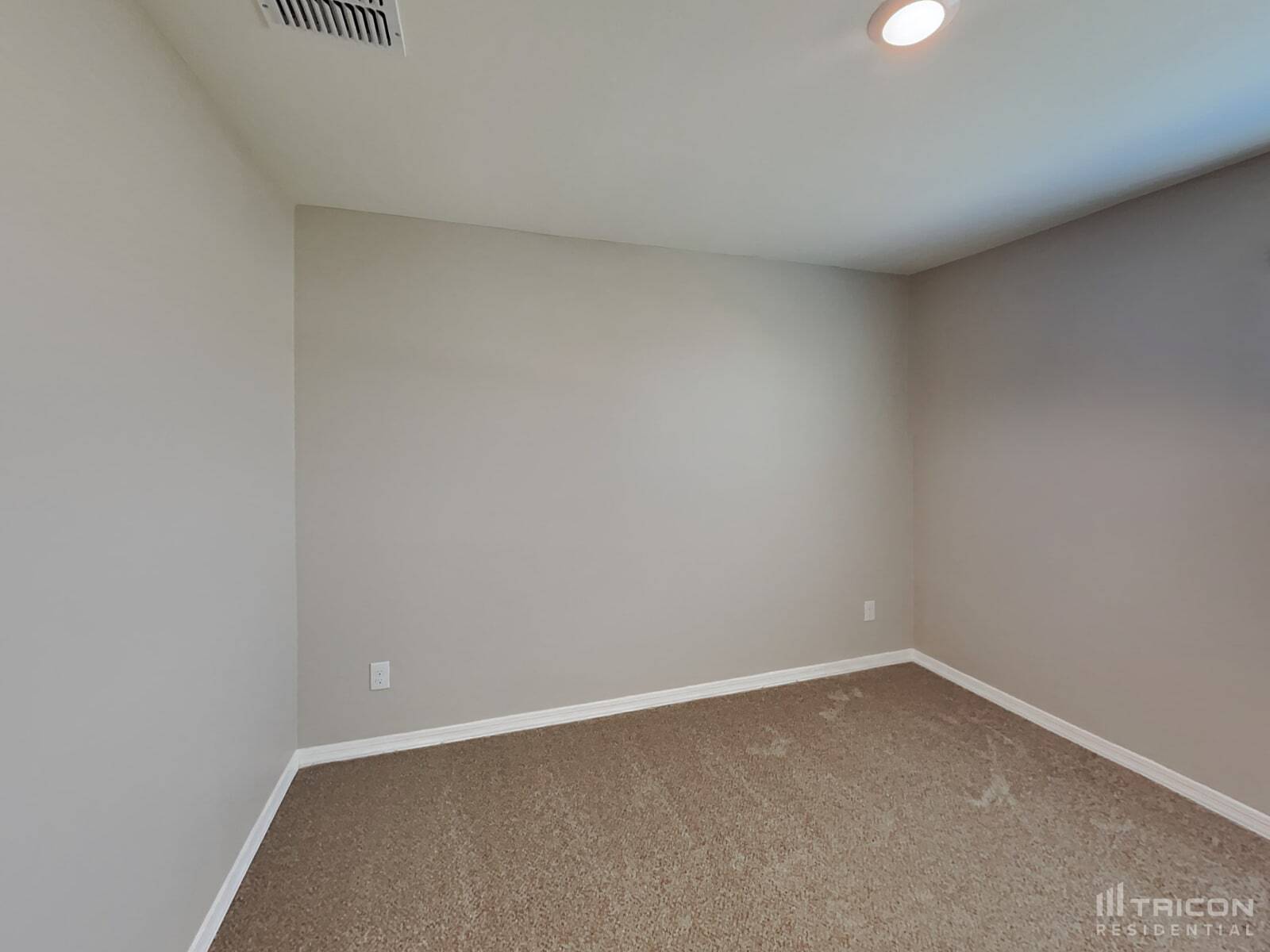 Building Photo - 3940 S 79th Dr