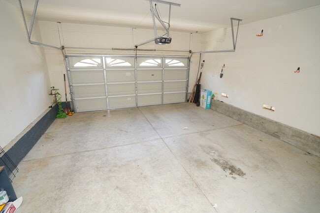 Building Photo - 29270 Hatari Way
