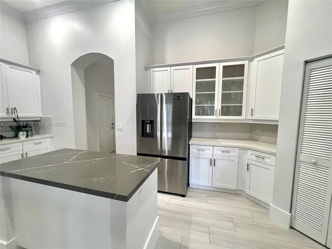 Building Photo - 13651 SW 84th Ct