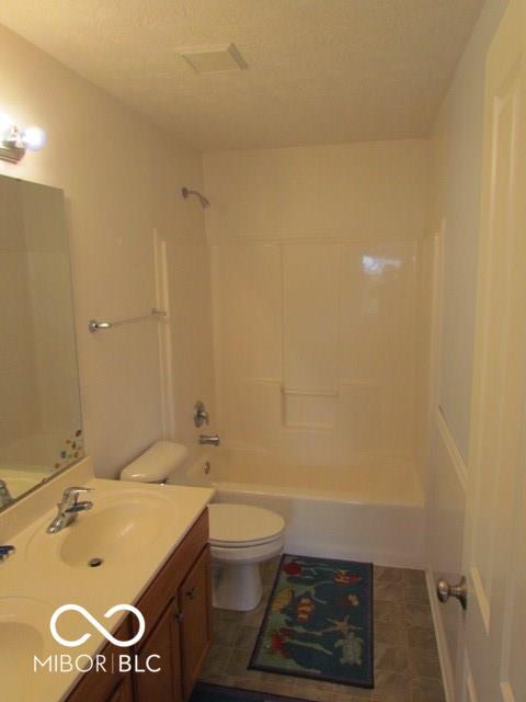 Building Photo - 3783 Earhart Dr