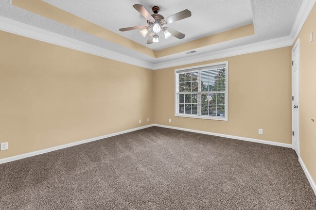 Building Photo - 3332 Victoria Ct