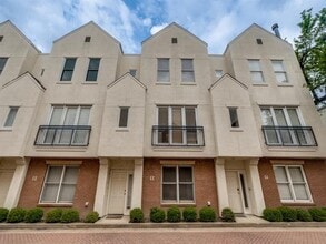 Building Photo - 3250 Cambrick St