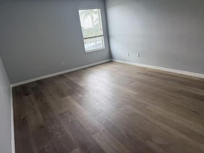 Building Photo - 842 Horseshoe Falls Dr