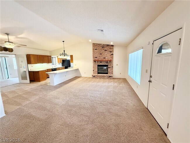 Building Photo - 1081 Pluto St